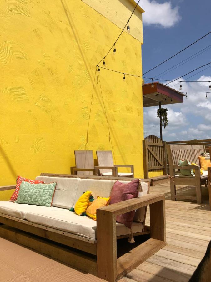 Yellow Belly Backpackers San Ignacio Exterior photo